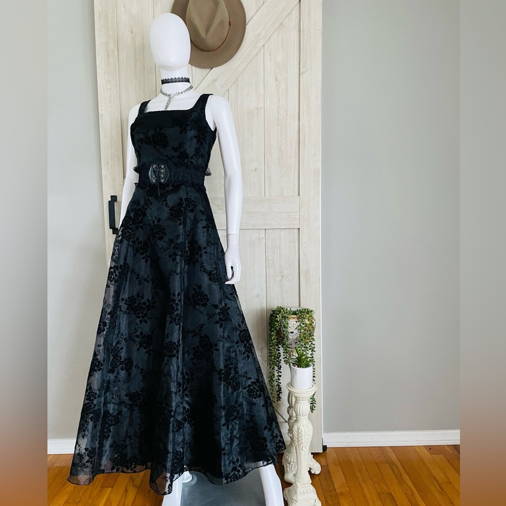 Vintage 90’s GUNNE SAX Gothic Ball Gown